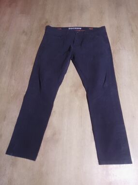 Dockers Men’s Pants in Navy Blue
